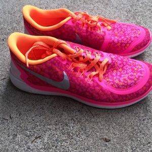 BRAND NEW NIKE FREE